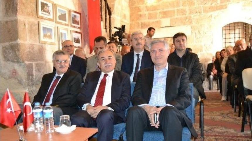 Vali B&uuml;y&uuml;k&rsquo;ten "adana&rsquo;nın Geleceği" Konferansı