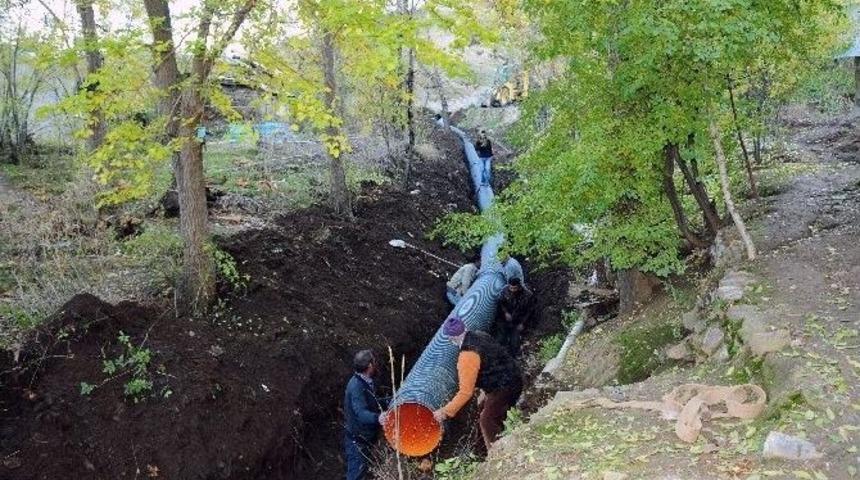 Muş&rsquo;ta Kanalizasyon &Ccedil;alışmaları Devam Ediyor