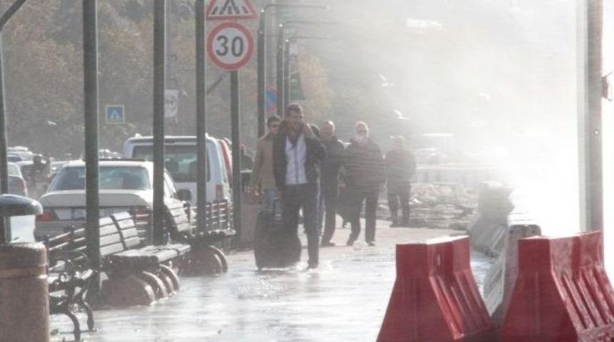 Vatandaşların Dalgalarla İmtihanı