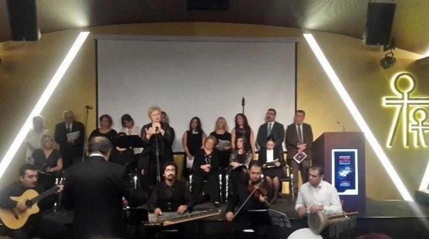 G&uuml;ven Hastanesi&rsquo;nde "cumhuriyet Ve Ata&rsquo;yı Anma" Konseri