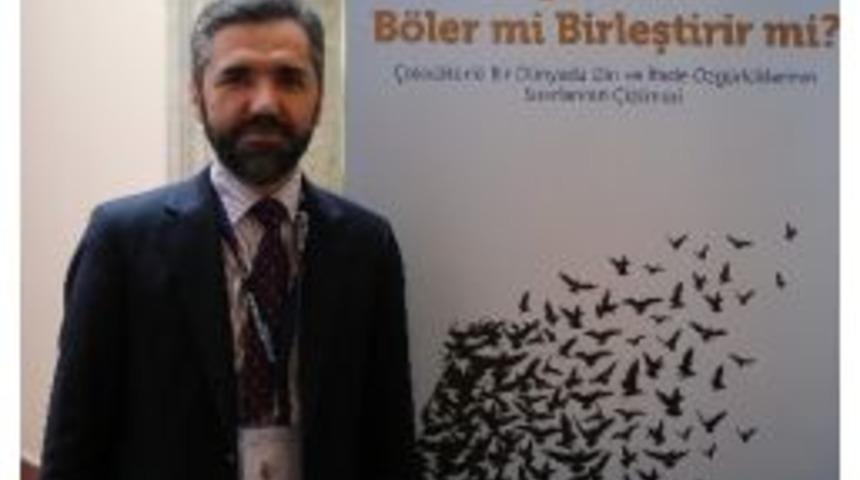 Uluslararası Sempozyumda &lsquo;&ouml;zg&uuml;rl&uuml;kler&rsquo; Tartışıldı