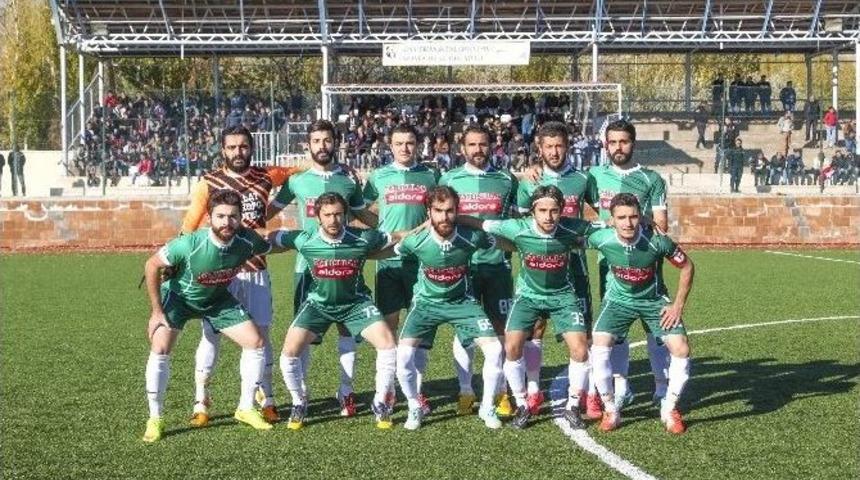 Ahlat Spor, Bitlis &Ouml;zg&uuml;zeldere Spor&rsquo;u 3-0 Mağlup Etti