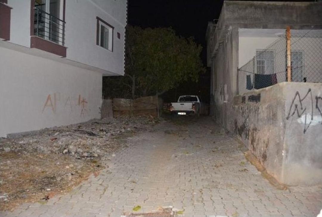 Bomba Y&uuml;kl&uuml; Ara&ccedil; İmha Edildi