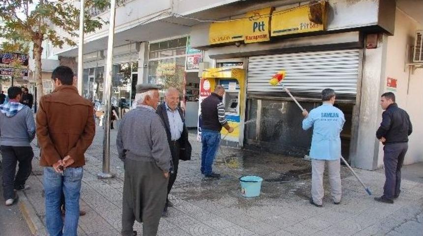 Ptt Şubesinin Kundaklanmasıyla Vatandaşlar Mağdur Oldu
