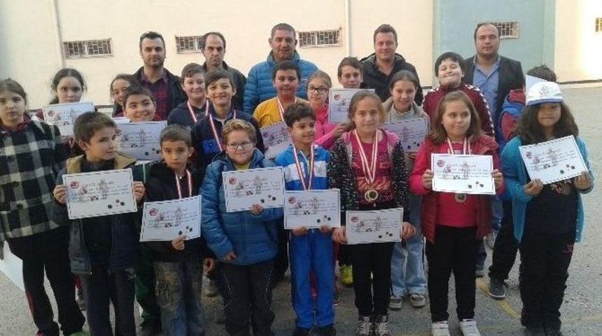 Boz&uuml;y&uuml;k Eğitim Gen&ccedil;lik Spor&rsquo;da Bocce Şenliği