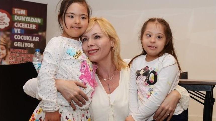 Tiyatrocu Funda İlhan&rsquo;dan Expo 2016&rsquo;ya Destek