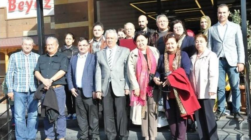 Boz&uuml;y&uuml;k Belediyesi Akademisyenleri Ağırladı