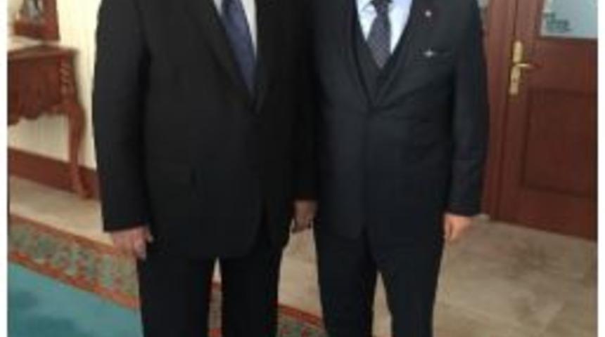 Tbmm Başkanına Frak Yine Sarar&rsquo;dan