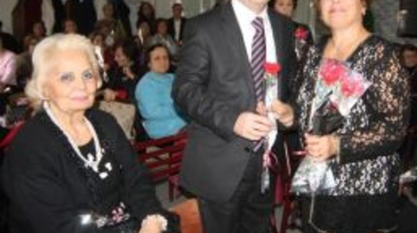 Edirne Belediye Başkanı G&uuml;rkan, &Ouml;ğretmenler G&uuml;n&uuml;n&uuml; Kutladı