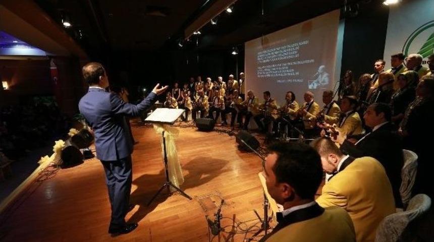 Neşet Ertaş T&uuml;rk&uuml;leriyle Anıldı