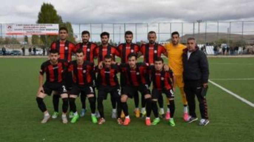 Aşkele Bir Puana &Uuml;z&uuml;ld&uuml;