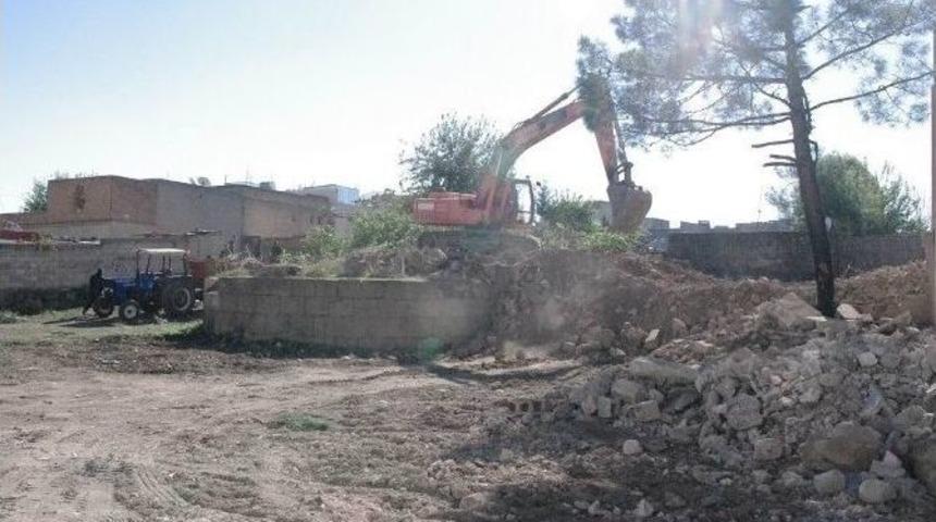 Viranşehir Belediyesi Surlarda &Ccedil;alışma Başlattı