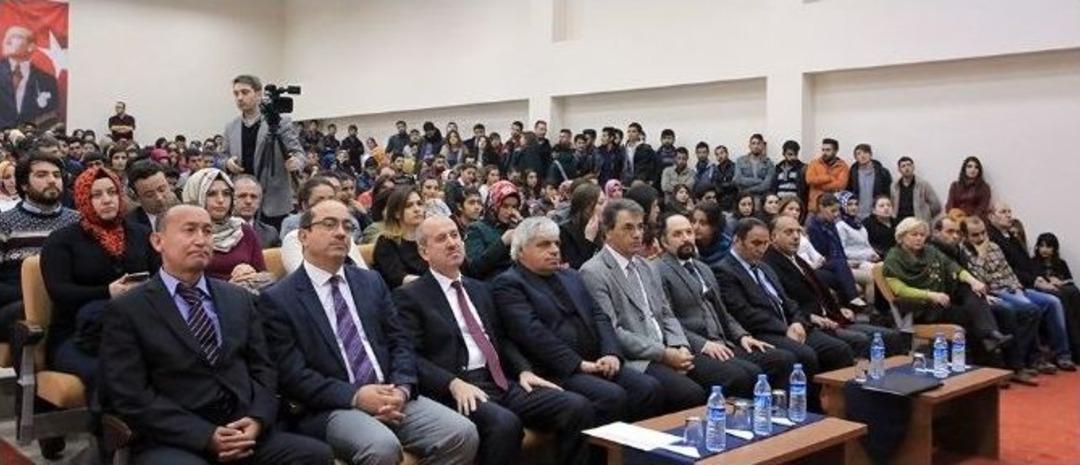 S&uuml;rg&uuml;n&uuml;n 71. Yılında Ahıskalılar Ar&uuml;&rsquo;de Anıldı