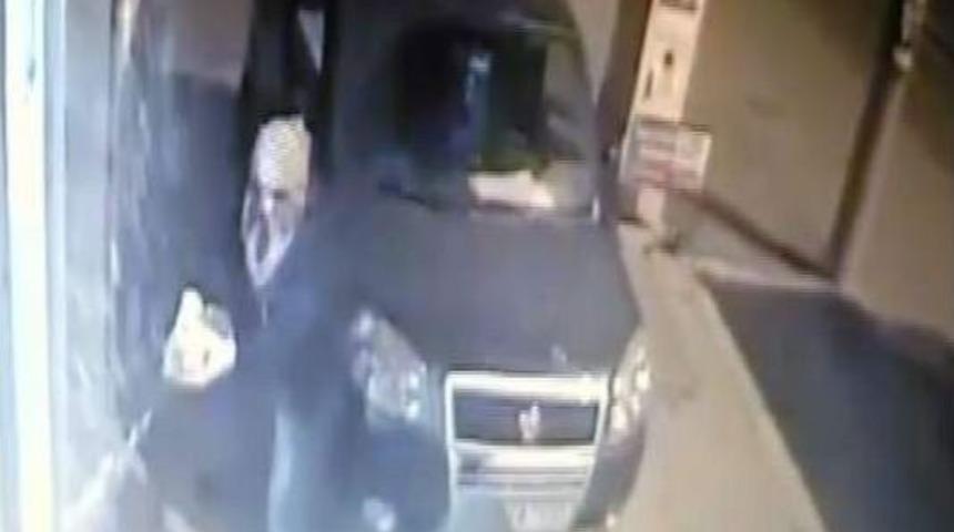 Ptt&rsquo;nin Kundaklanma Anı Saniye Saniye Kaydedildi