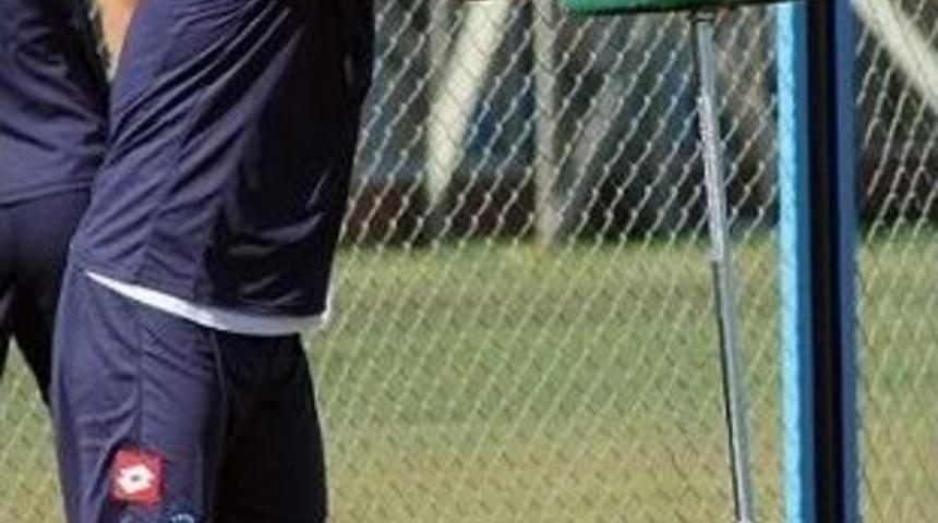 Adana Demirspor&rsquo;da İki Oyuncu İle Yollar Ayrıldı