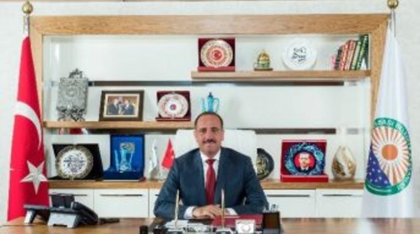 G&ouml;lbaşı Belediye Başkanı Duruay&rsquo;ın &Ouml;ğretmenler G&uuml;n&uuml; Mesajı