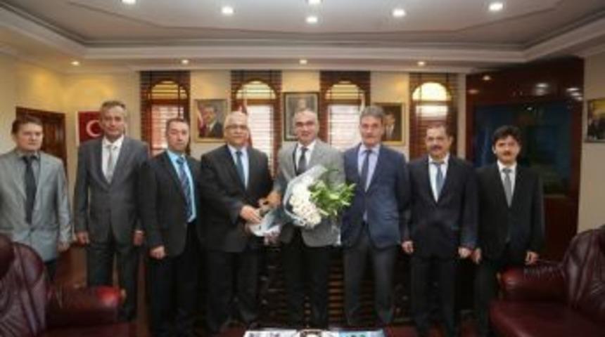 &Ouml;ğretmenlerden Başkan Yılmazer&rsquo;e Ziyaret