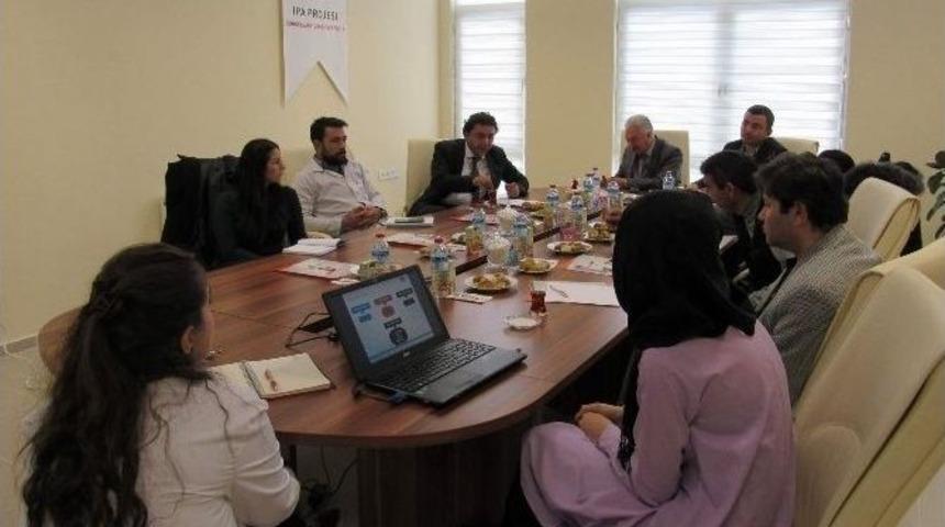 Kosgeb M&uuml;d&uuml;r&uuml; Işık Bozok Teknoparkta Kosgeb Destekleri Hakkında Bilgi Verdi