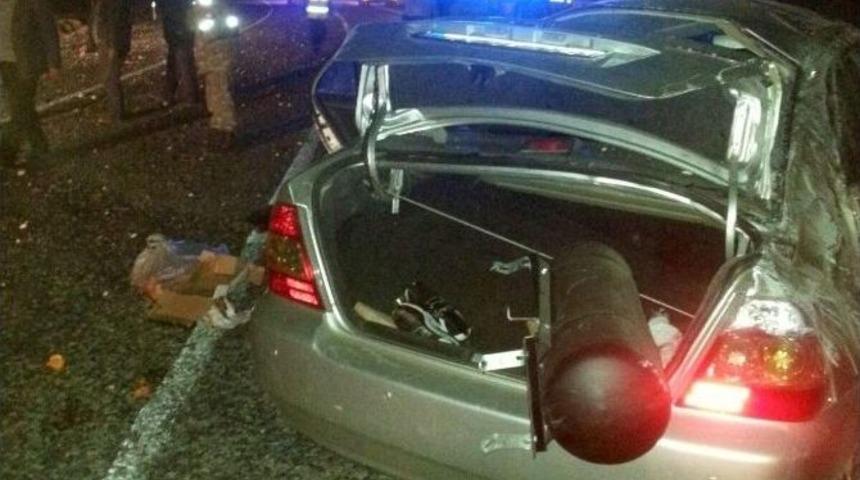 Mucurlu Yolda Otomobil Takla Attı: 1 &Ouml;l&uuml;, 4 Yaralı