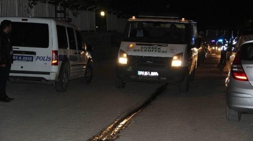 Şehit Polisin Cenazesi Morga G&ouml;t&uuml;r&uuml;ld&uuml;