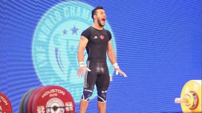 Daniyar İsmayilov D&uuml;nya Şampiyonu