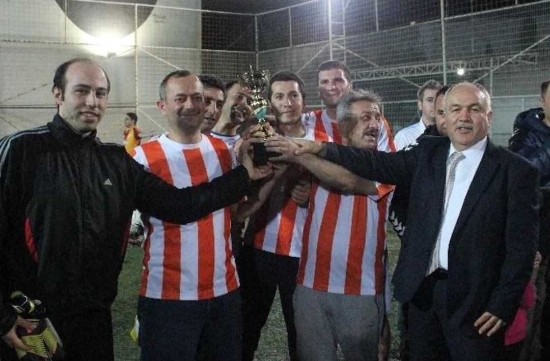 İl&ccedil;eler Arası &Ouml;ğretmenler Futbol Turnuvasında Şampiyon, Ergene Oldu