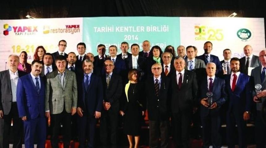 Tarihi Kentler Birliği&rsquo;nden Kuşadası Belediyesi&rsquo;ne &Ouml;d&uuml;l