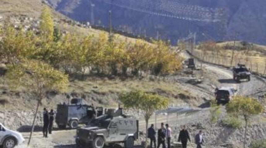 Mazarlıkta Ş&uuml;pheli Poşet Alarmı