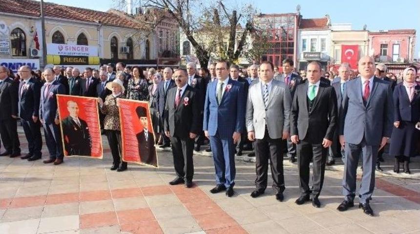 24 Kasım &Ouml;ğretmenler G&uuml;n&uuml; Edirne&rsquo;de T&ouml;renle Kutlandı