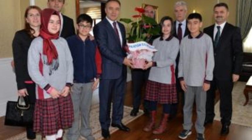 Vali Altıparmak, &Ouml;ğretmenleri Kabul Etti