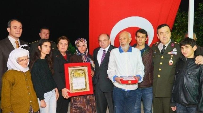 Şehit Ailesine &lsquo;şehadet Belgesi&rsquo;