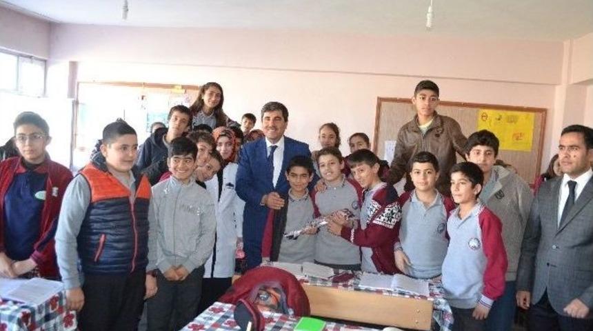 Başkan Asya&rsquo;dan &Ouml;ğretmenlere Karanfil