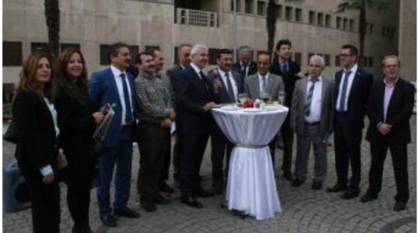 &Ouml;ğretmenler G&uuml;n&uuml;n&uuml; Adliye Bah&ccedil;esinde Kutladılar