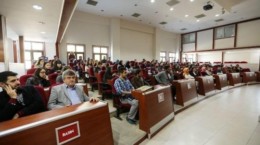 &Uuml;niversite &Ouml;ğrencileri Hizmetleri Gezdi