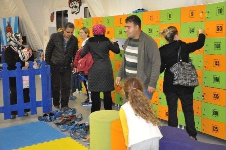 Başkan Uğur Torunlarıyla Çocuk Köyünde G2