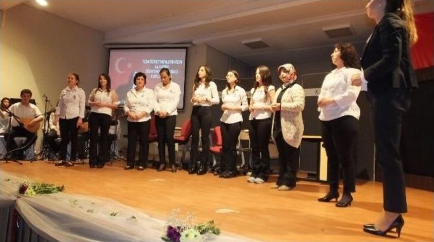 Burhaniye&rsquo;de &Ouml;ğretmenler G&uuml;n&uuml; Kutlandı