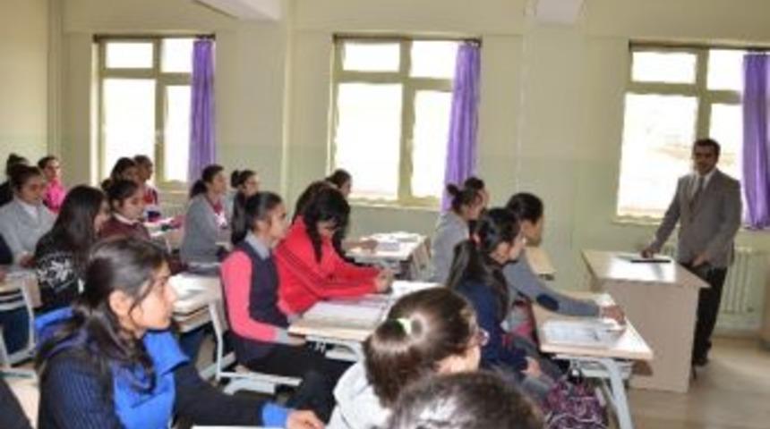 Vali Düzgün Teog Sınavına Girecek Öğrencilere Başarılar Diledi