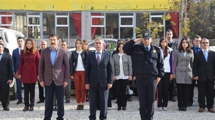 Sındırgı&rsquo;da &Ouml;ğretmenler G&uuml;n&uuml; Kutlandı