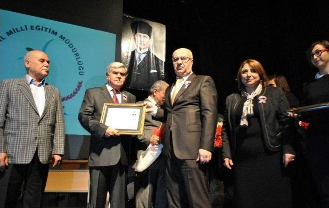 Aydın&rsquo;da &Ouml;ğretmenler G&uuml;n&uuml; Kutlandı