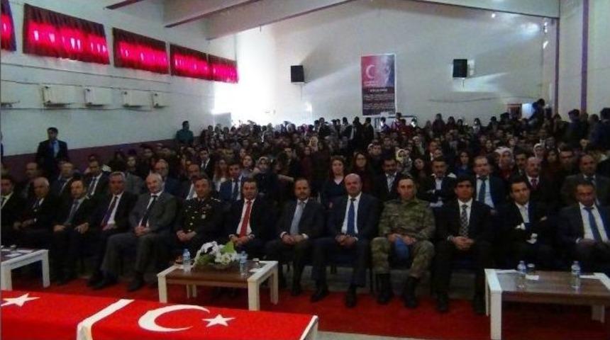 Erciş&rsquo;te &Ouml;ğretmenler G&uuml;n&uuml; Etkinliği