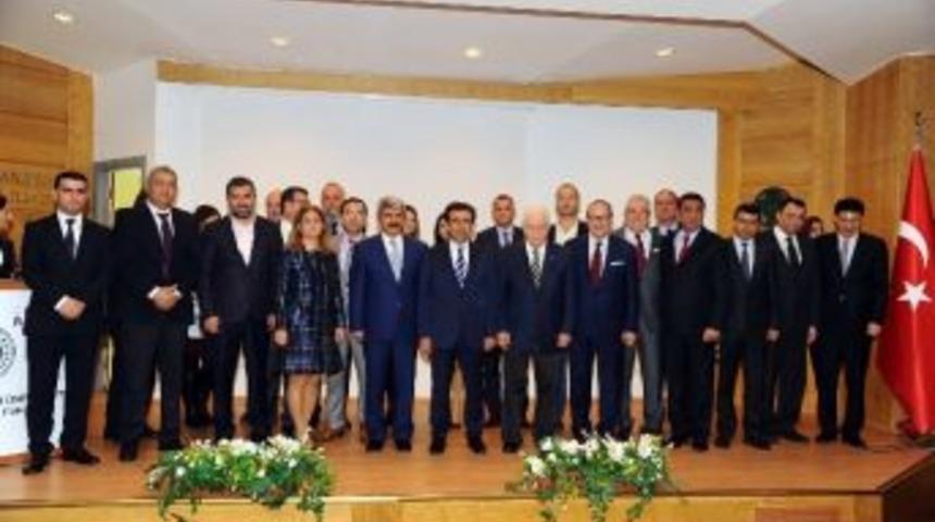 İş Adamlarından 500 &Ouml;ğrenciye Burs