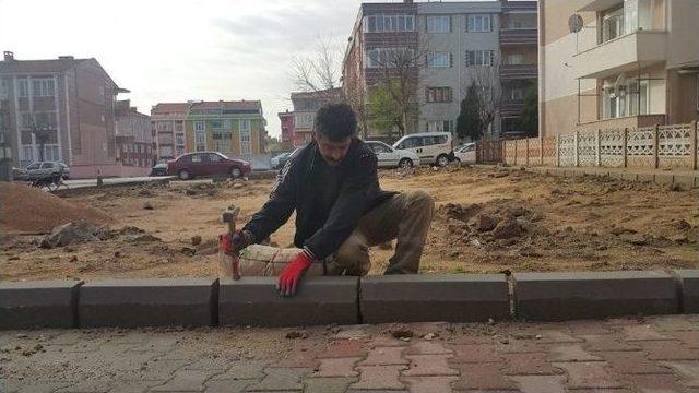 Bademlik Mahallesi Yeni Parkına Kavuştu