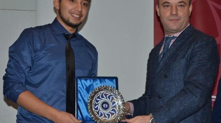 Top&ccedil;uoğlu&rsquo;ndan Gen&ccedil;lere Girişimcilik Tavsiyeleri