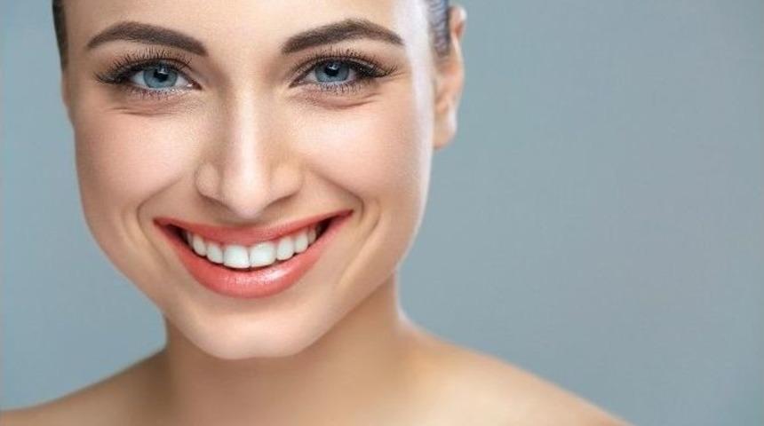 &Ccedil;ekici G&uuml;l&uuml;ş&uuml;n Sırrı Dişlerde