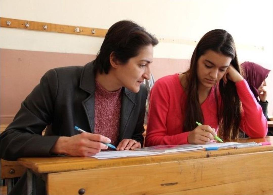 (&ouml;zel Haber) Anne Kızın Tatlı Rekabeti