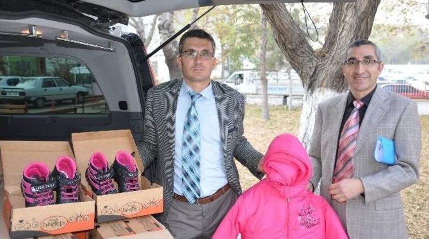 Ticaret Borsası&rsquo;ndan İhtiya&ccedil; Sahibi &Ouml;ğrencilere Yardım