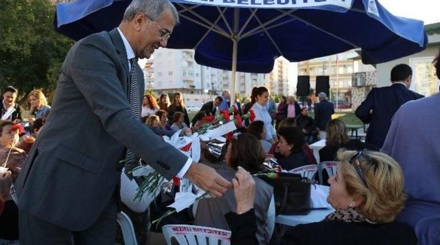 Chp’liler Öğretmenler Günü’nü Mezitli Emekli Evi’nde Kutladı