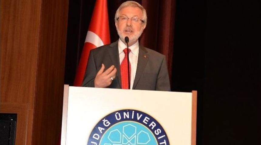 Rekt&ouml;r&rsquo;den &Ouml;ğretmen Adaylarına İdealistlik &Ccedil;ağrısı