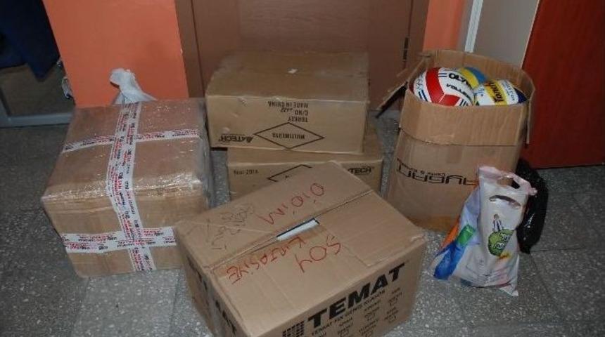 Didim Sivaslılar Derneği&rsquo;nden İlkokula Anlamlı Bağış