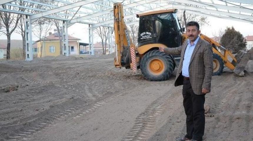 Yeşilova&rsquo;ya Sosyal Tesis Yapılıyor